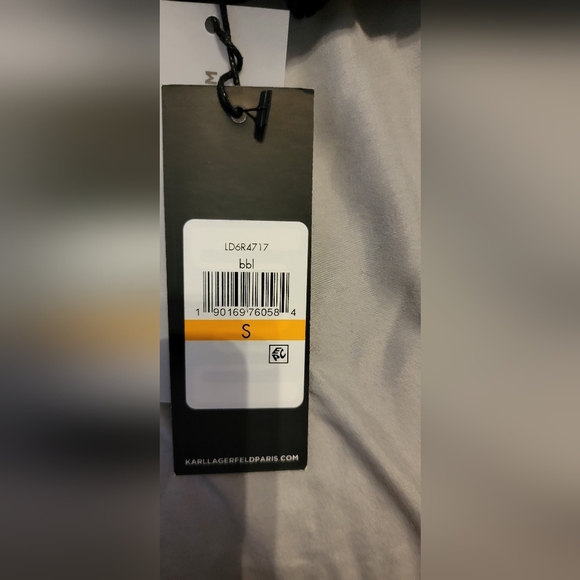 Karl Legerfeld Black sweater size S NWT - Picture 4 of 4